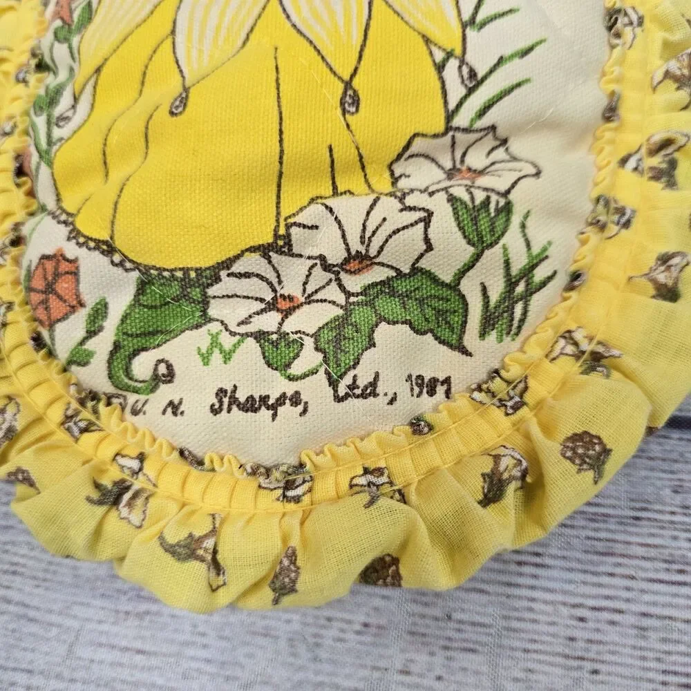 Vintage 1981 Oven Mitt Victoria Plum Sharpe Ltd Pot Holder Yellow Fairy Elf